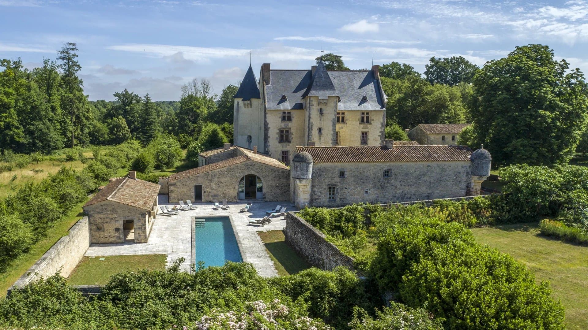 Exceptional 15th Century Château With 93 Hectares Of Enchanting Grounds 3