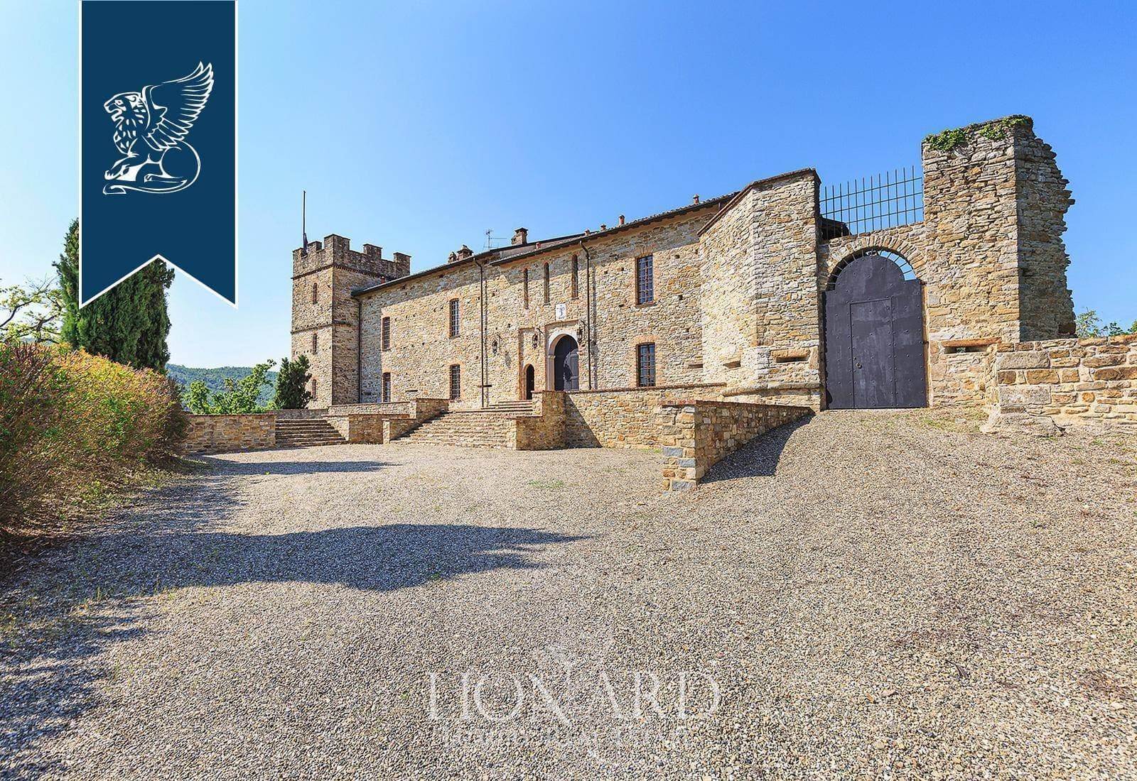 Restored 12th Century Fortress Surrounded By Expansive Grounds — Fortress for sale in Italy