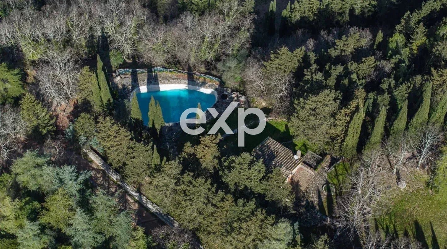 Historic Castle With Panoramic Pool And Olive Grove In Chianti Classico 4