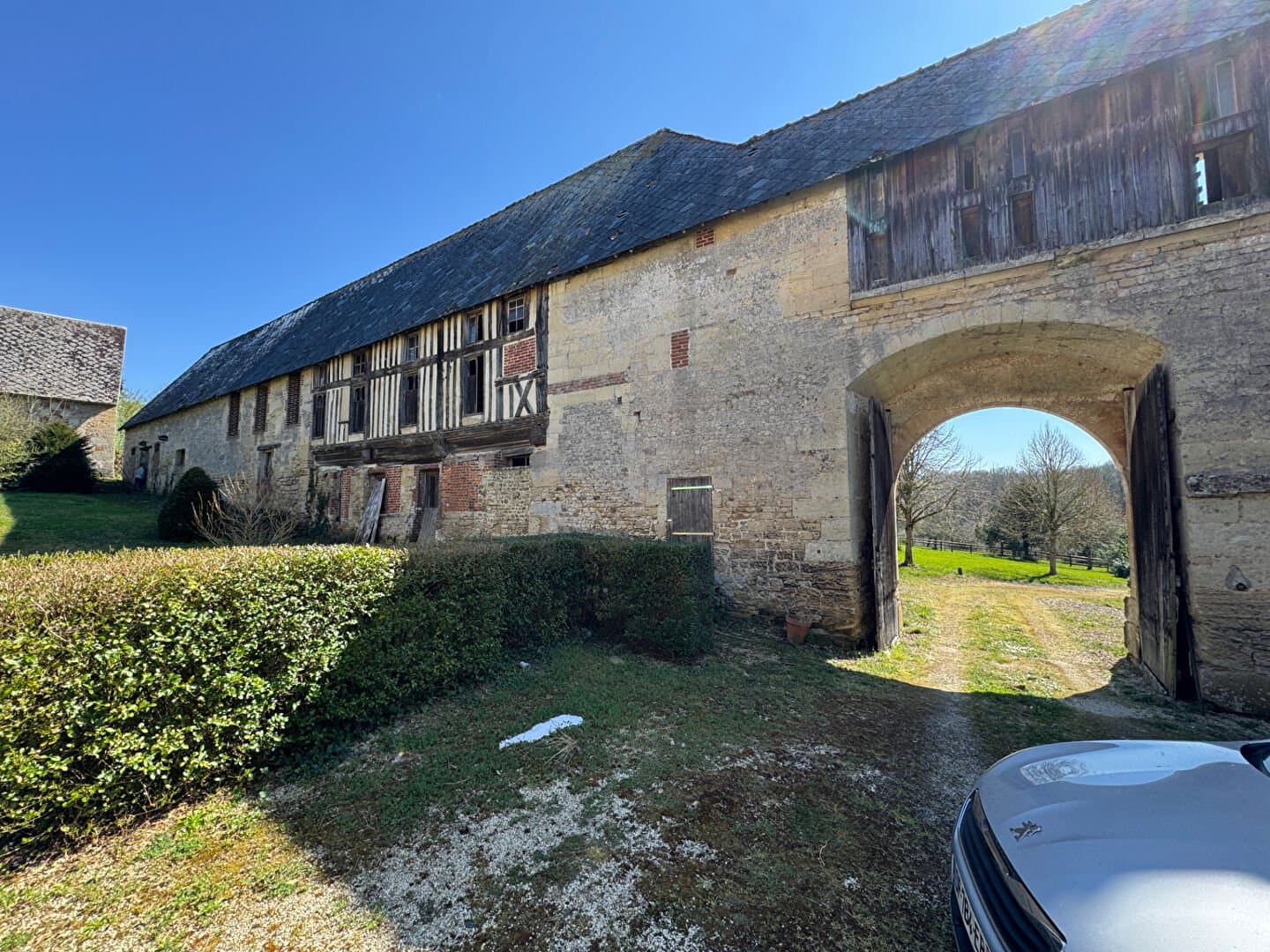 Historic 15th Century Château With 350 Sqm Living Space And 6 Hectares Of Grounds 3