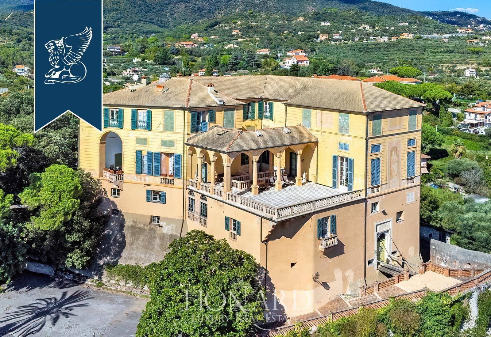 Historic Castle With Infinity Pool And Sea Views In Liguria 2