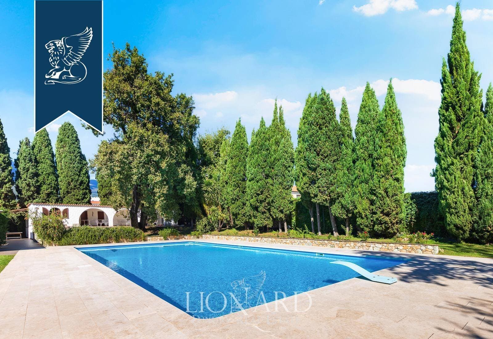 Historic Castle With Infinity Pool And Sea Views In Liguria