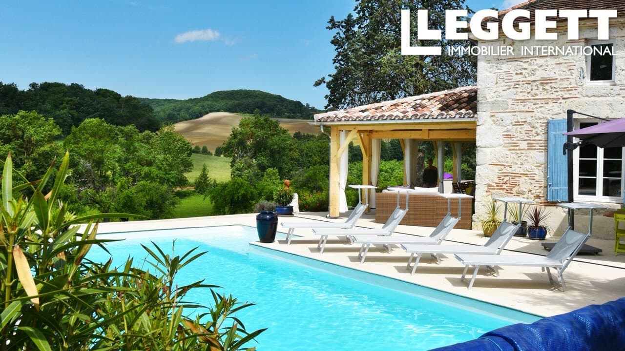 Elegant Estate With Manoir, Guest Cottage And Apartment In Picturesque Southwest France 3