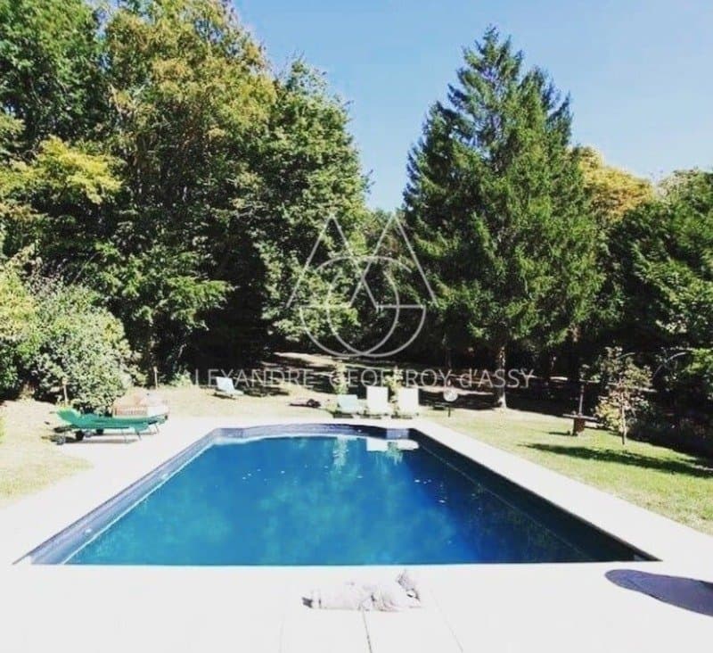 Exceptional Château With 9 Bedrooms And 5 Hectares Of Parkland 4