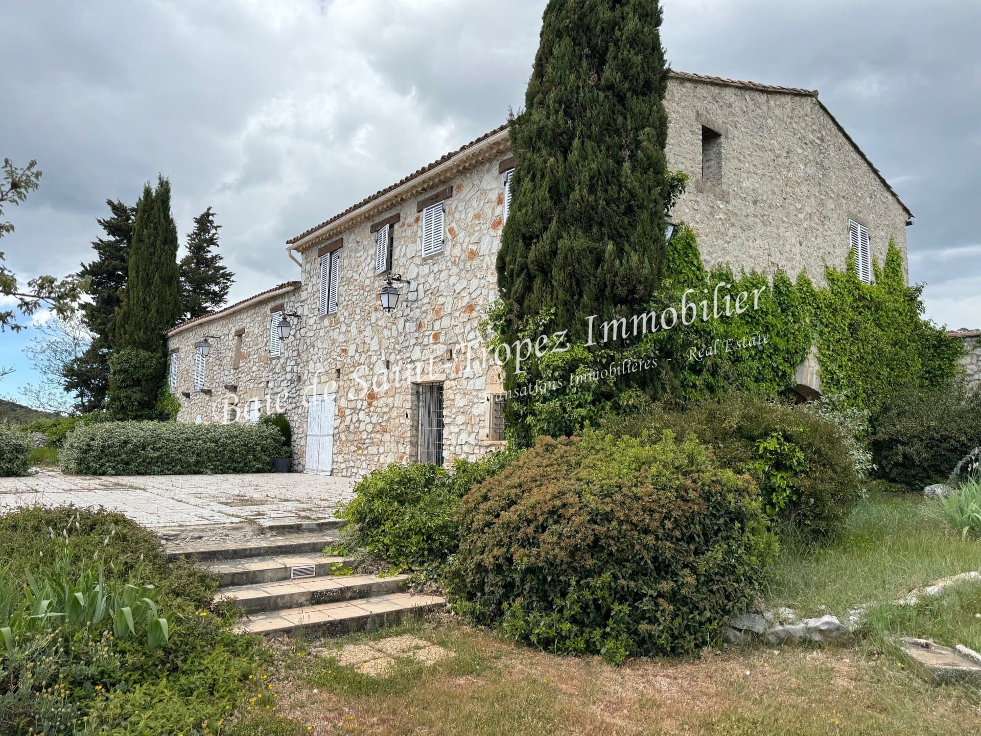 Castles for sale in Grasse