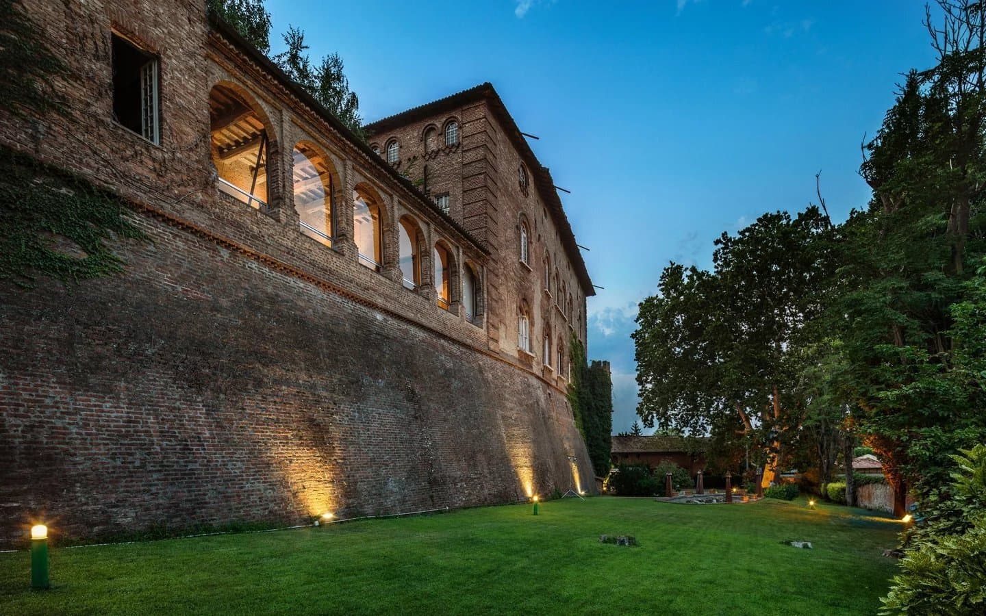Royal Castle Surrounded By Centuries-Old Park In Piedmont 3