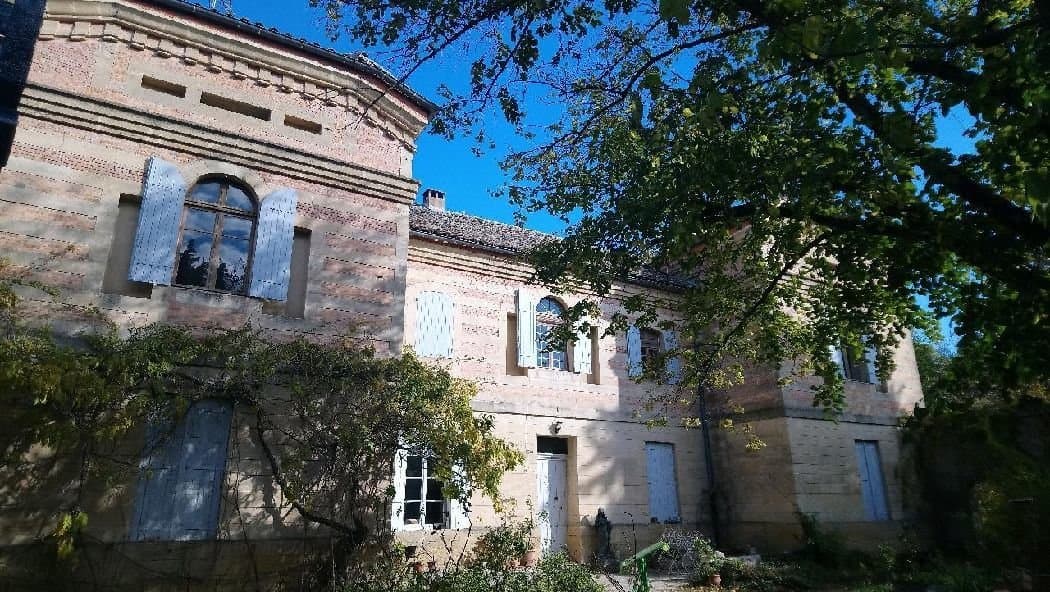 1860 Château With Silk Mill And Park In Uzès — Château for sale in Uzès, France