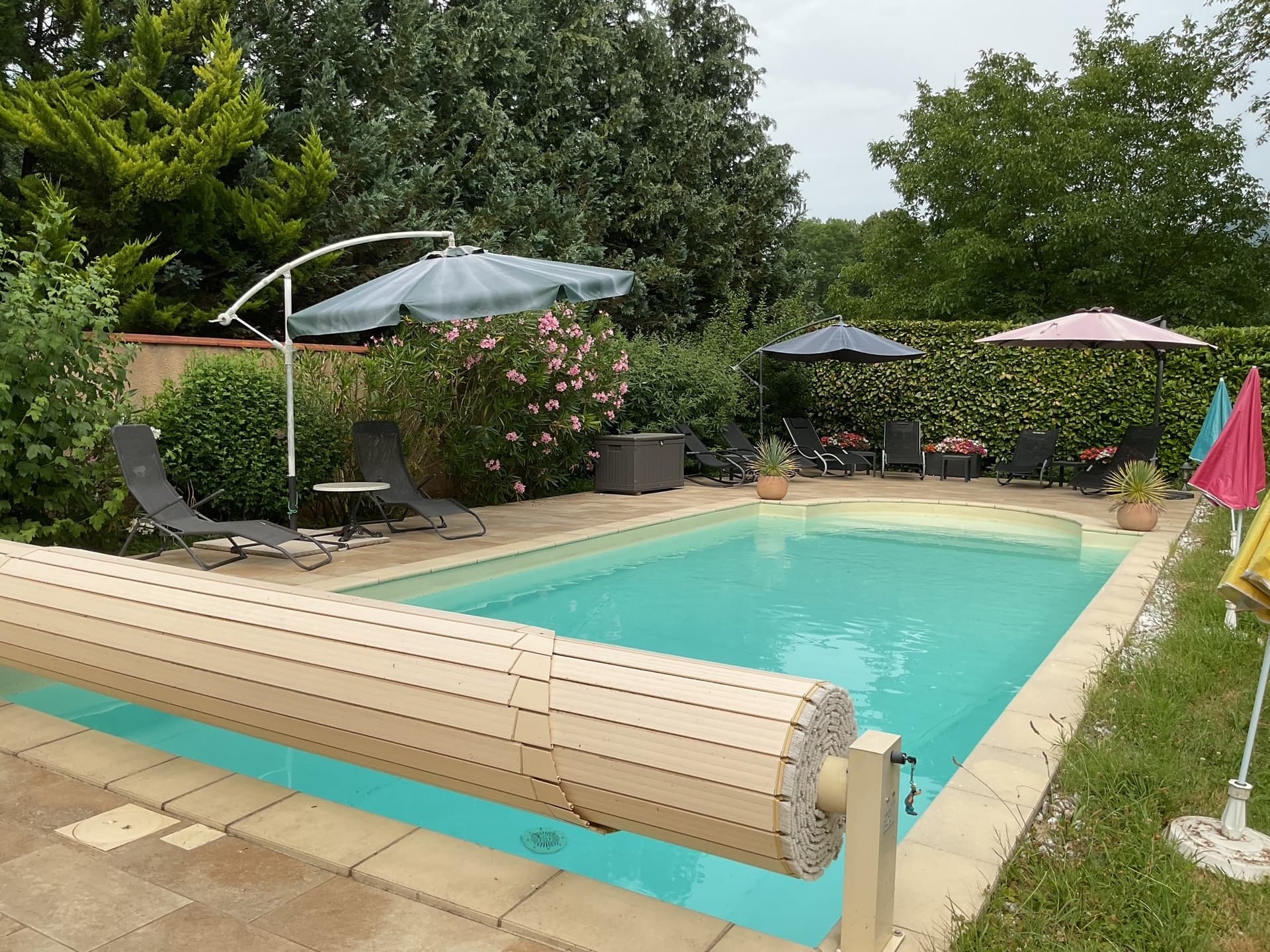 Charming 1890s Manor House With Heated Pool And Mountain Views 5