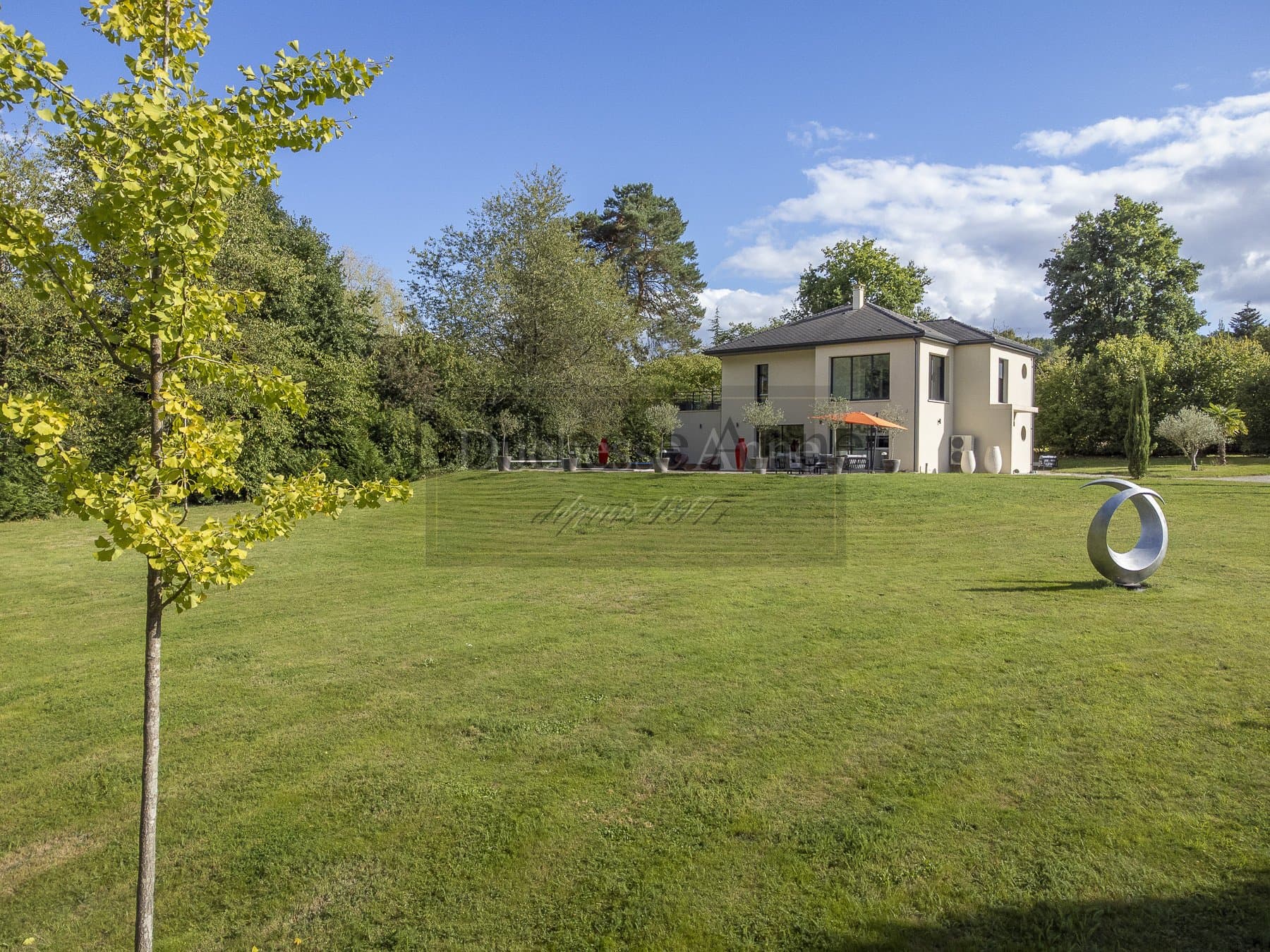 Contemporary House With Heated Pool And Spa Near Montfort-l’Amaury 4