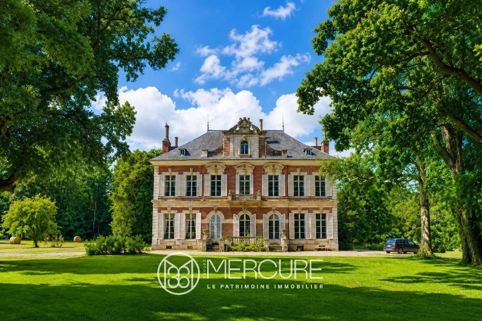 Elegant 19th Century Château With Extensive Outbuildings In 5.25 Hectare Park