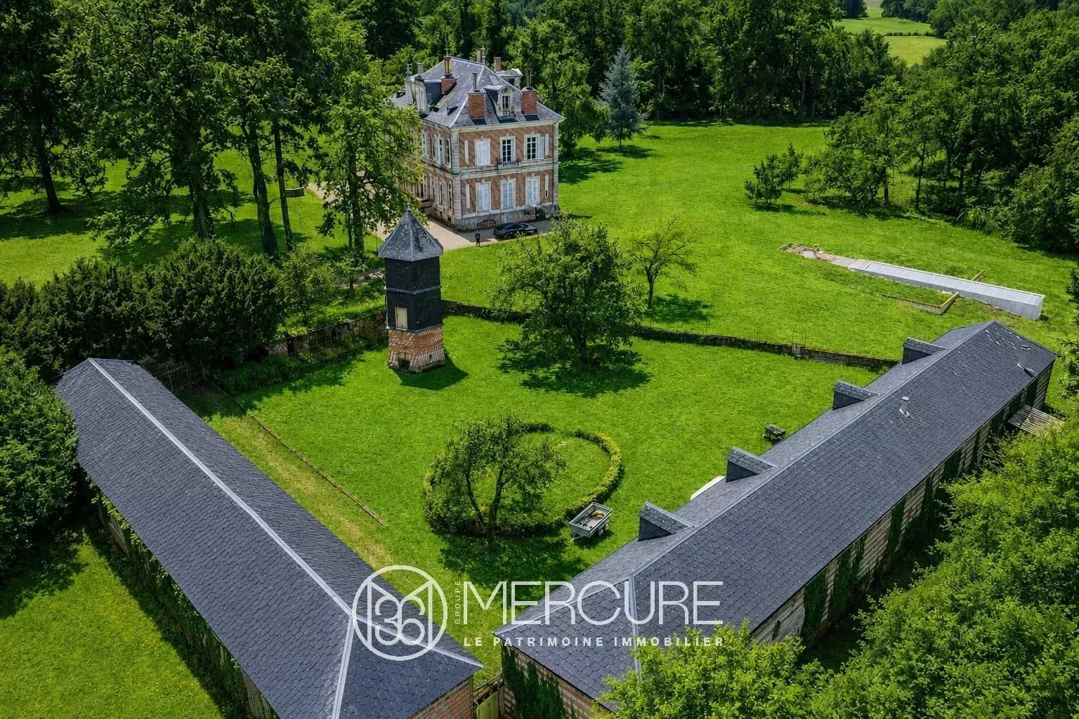 Elegant 19th Century Château With Extensive Outbuildings In 5.25 Hectare Park 4