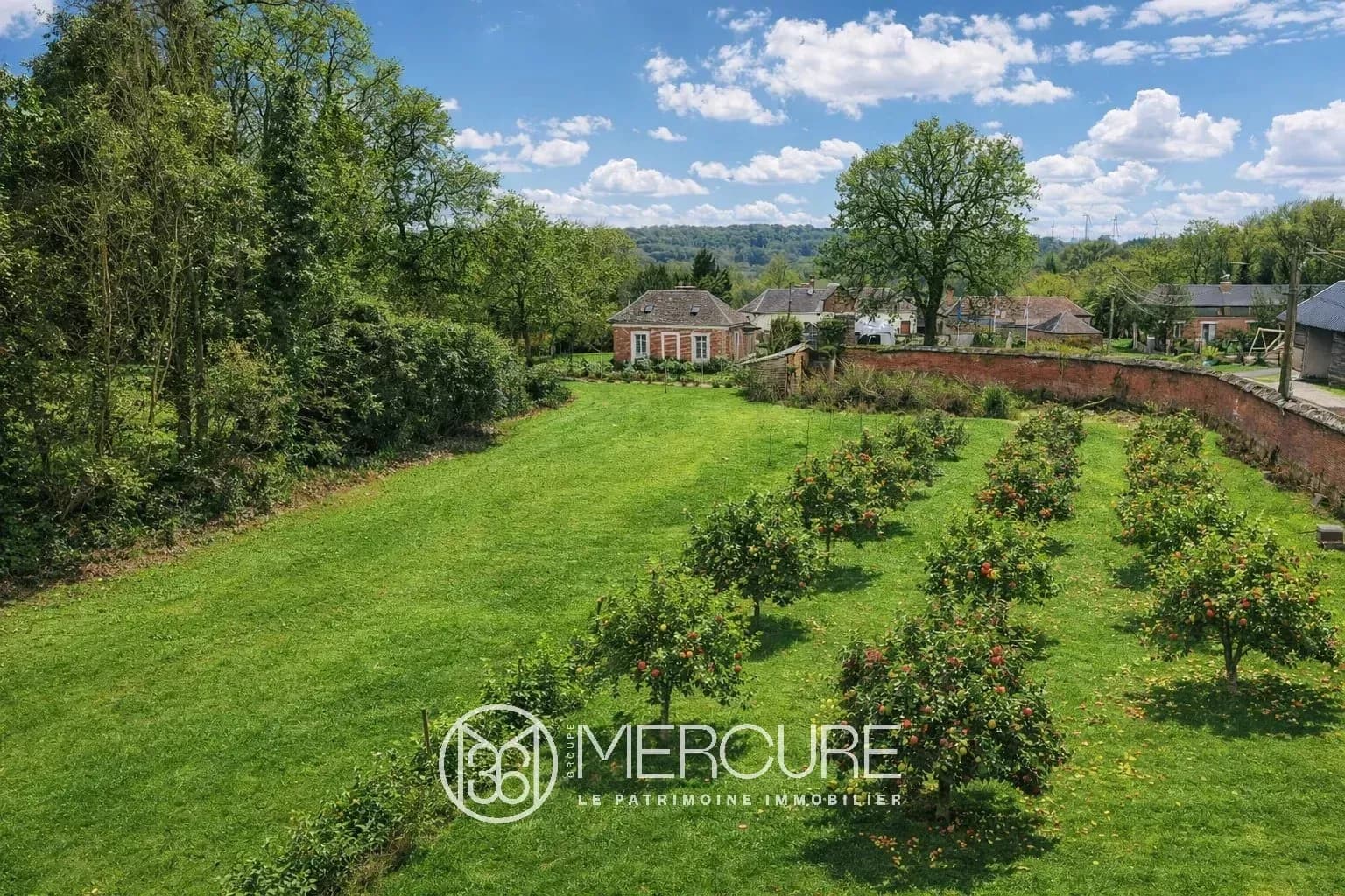 Elegant 19th Century Château With Extensive Outbuildings In 5.25 Hectare Park 5