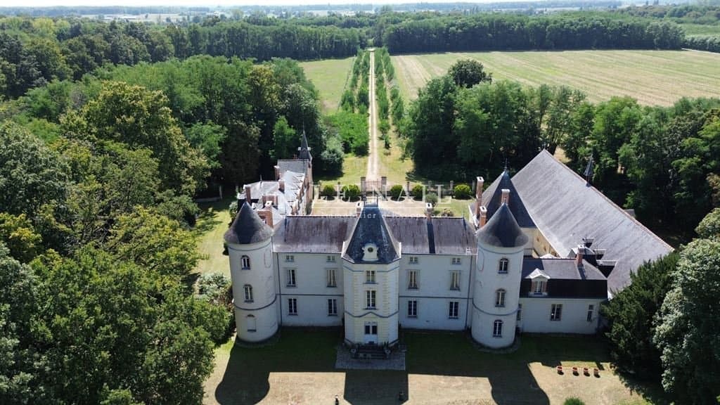 Remarkable 19th Century Château With Expansive Park and Modern Amenities 3