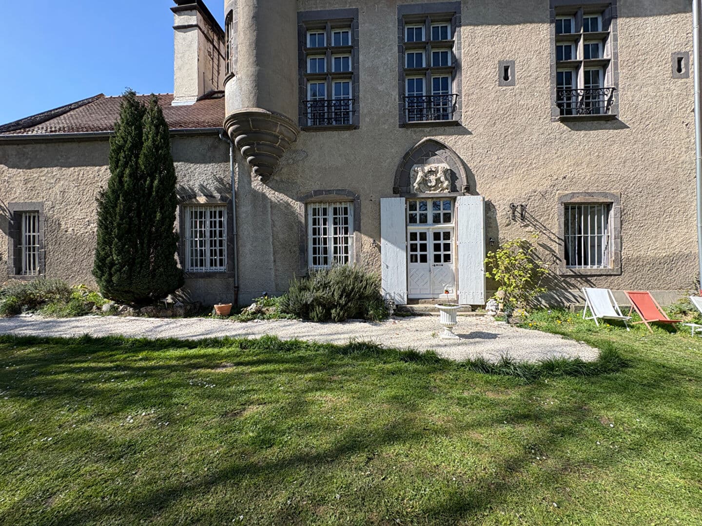 Château de Blot 765.0 Sqm 15 Bedrooms 2
