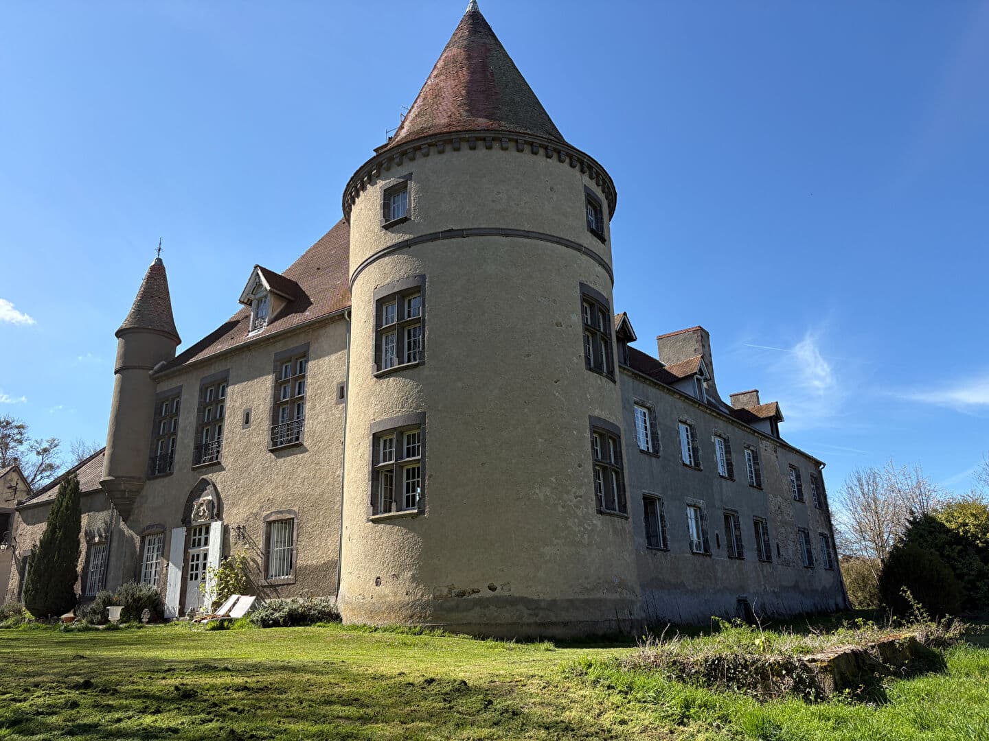 Château de Blot 765.0 Sqm 15 Bedrooms 4