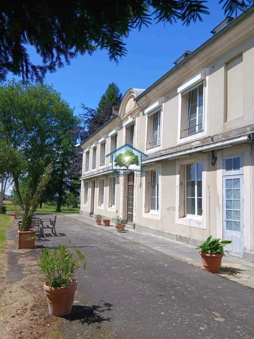 Unique Estate With Multiple Buildings And Established Gîte Business 2