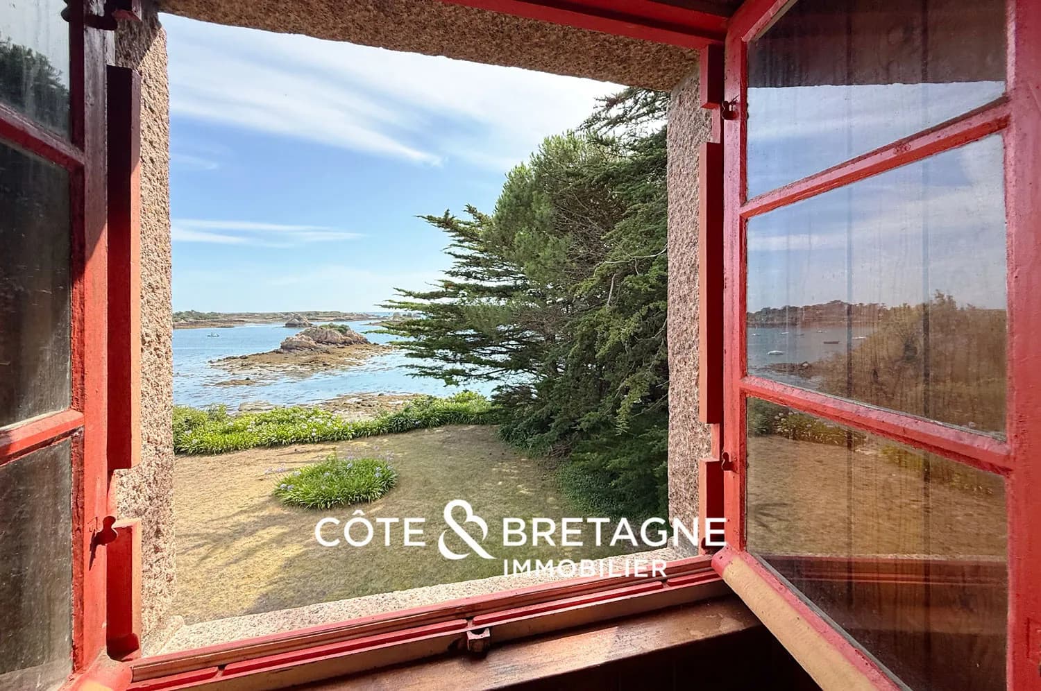Charming Island Residence with Private Cove Access on Île-de-Bréhat 4