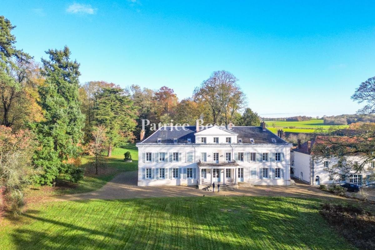 Neo-Palladian Château Set Within 9 Hectares of Lush Lawns and Woods — Château for sale in Vémars, France