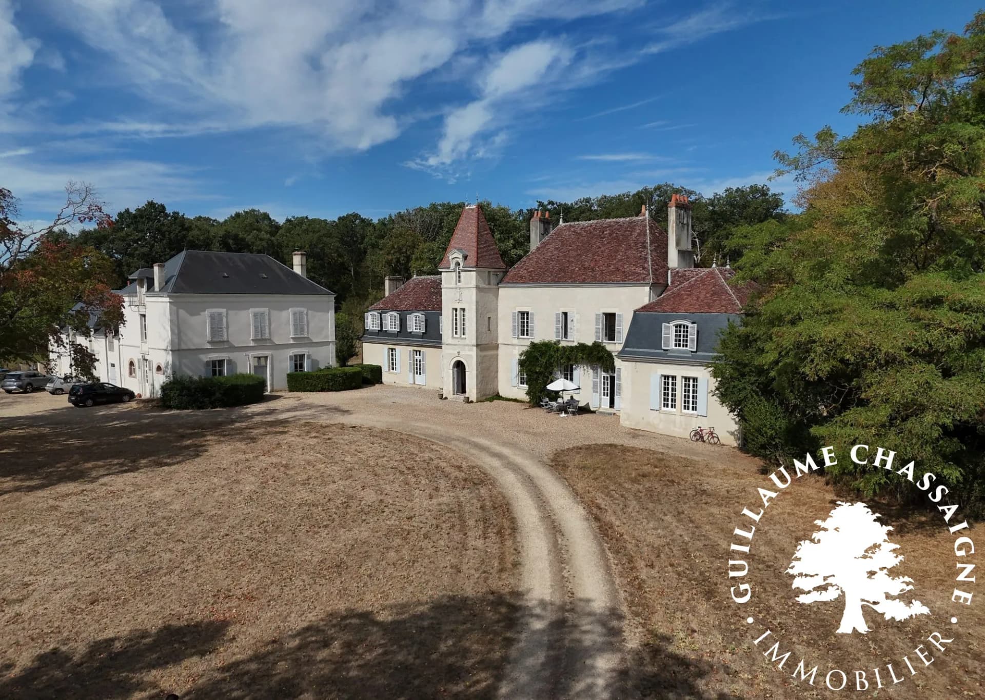 Château in a 36-Hectare Park with 8 Bedrooms 5
