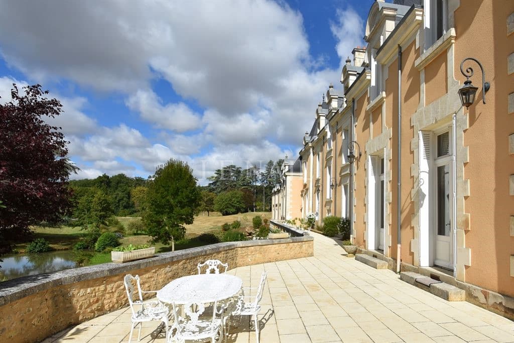 Elegant 19th Century Château With Extensive Grounds Near Poitiers 3