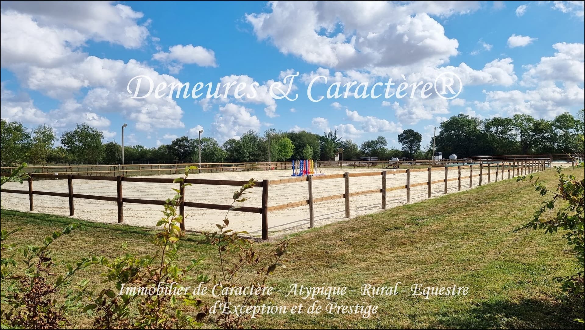Modern Equestrian Property With Extensive Facilities 4