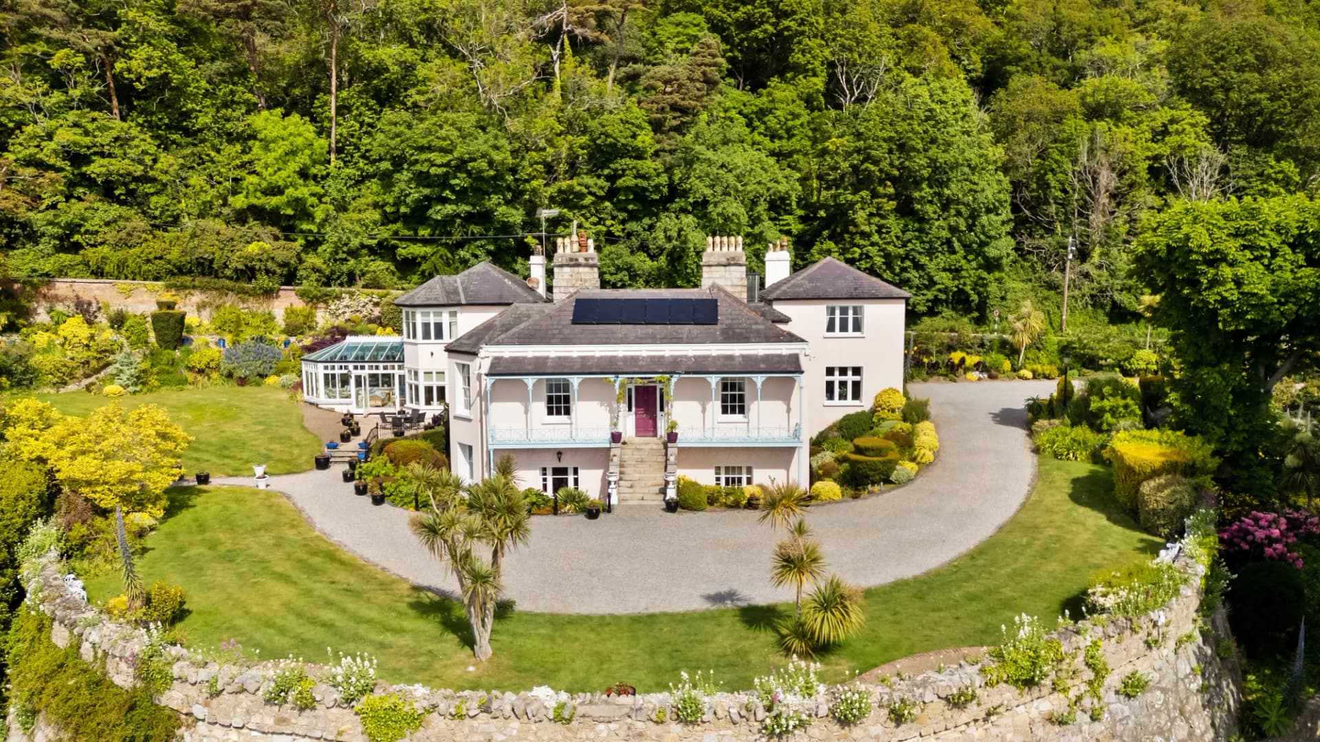 Georgian Villa with Panoramic Views Overlooking Killiney Bay 2