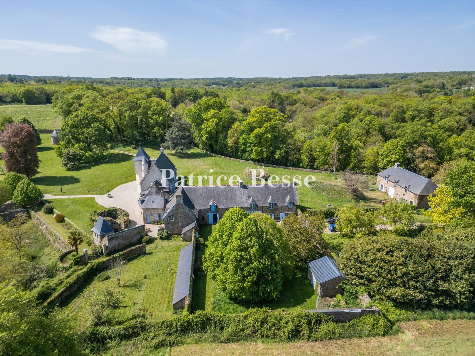 Castle 500 Sqm 7 Bedrooms 2