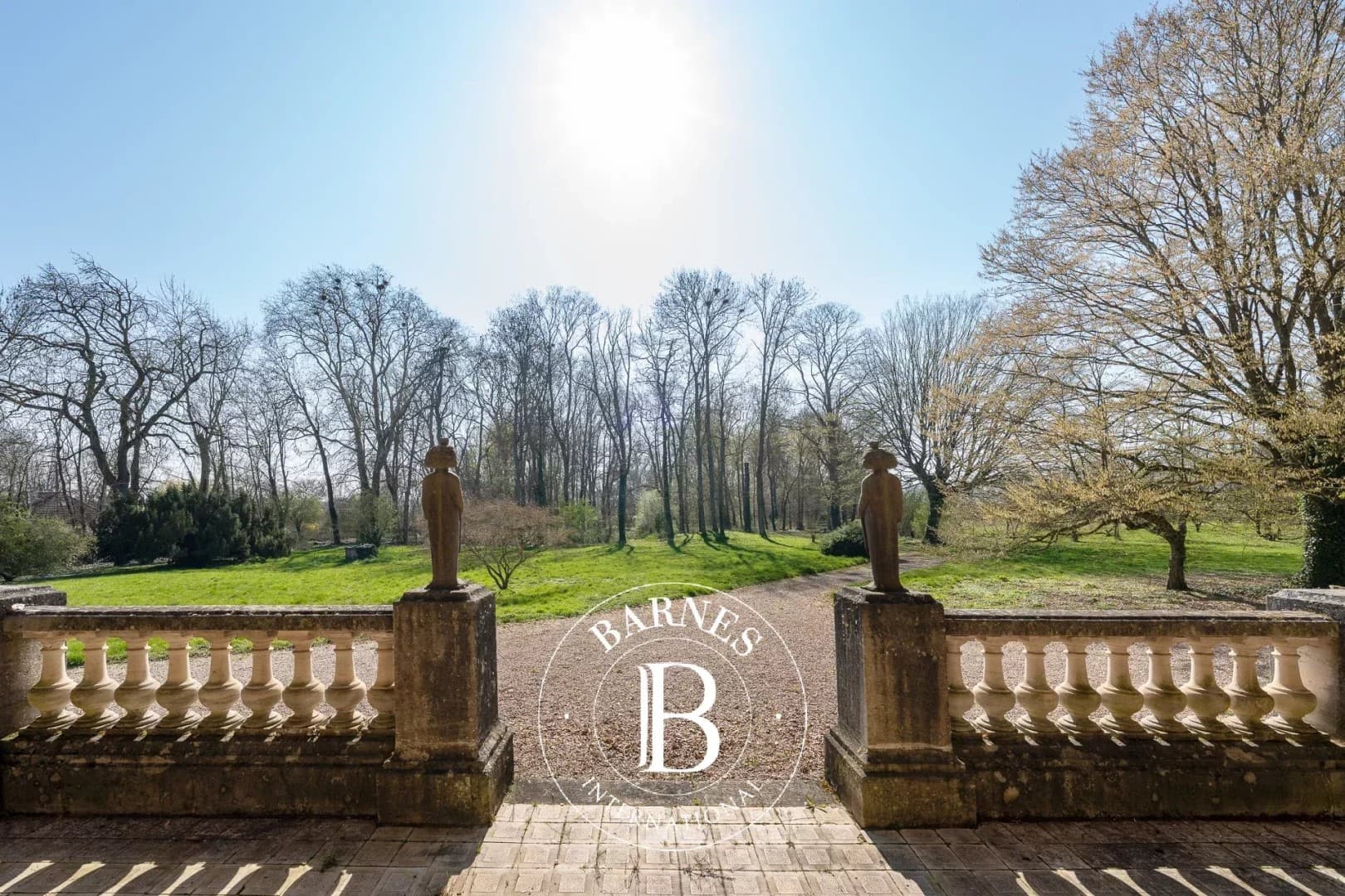 Historic Château with Reception Hall and Wellness Area in a Natural Setting 5