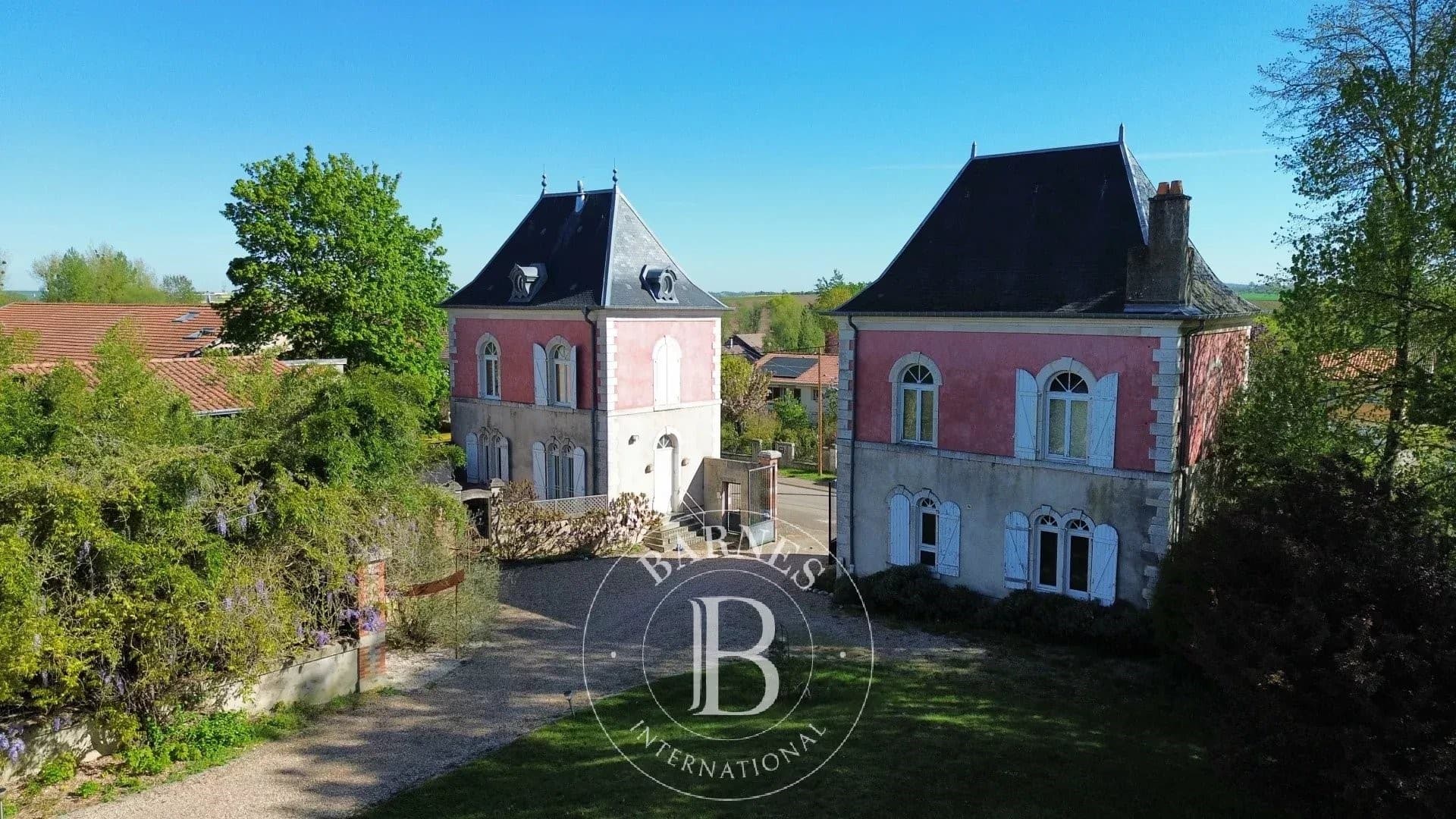 Historic Château with Reception Hall and Wellness Area in a Natural Setting 4