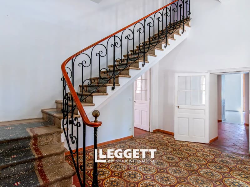 Historic Château Estate with Independent Guest Accommodation and Stunning Views 4