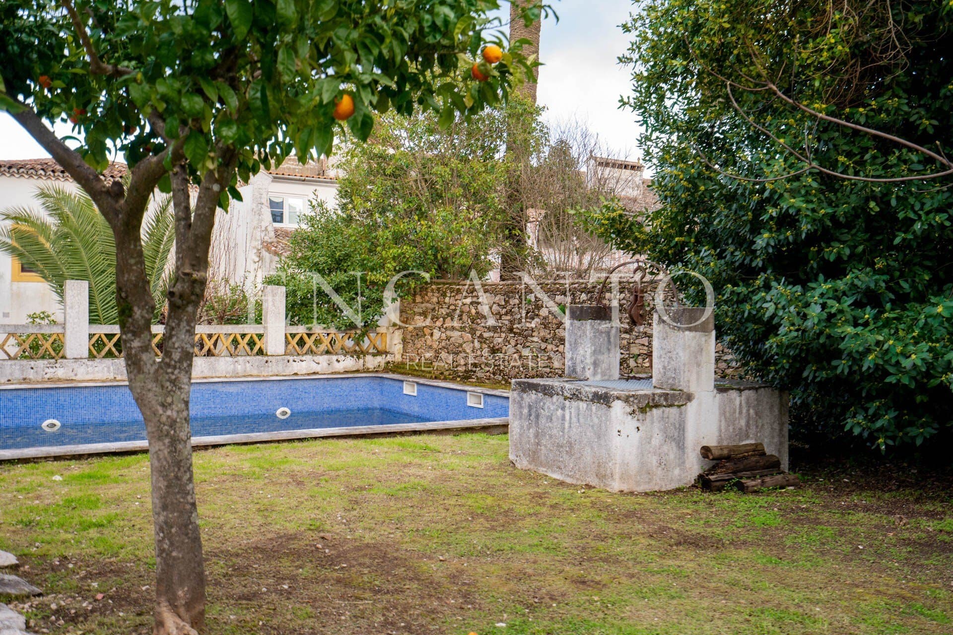 Exceptional Manor Estate With 17 Bedrooms And Swimming Pool 5