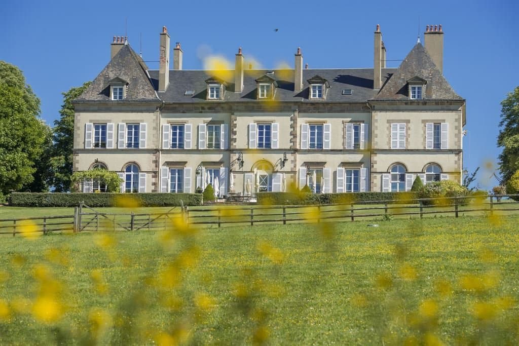 19th Century Château With Equestrian Facilities And 16 Bedrooms