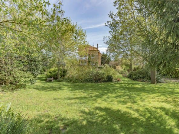 Stunning 15th Century Manor With Panoramic Views And Smart Home Features 4