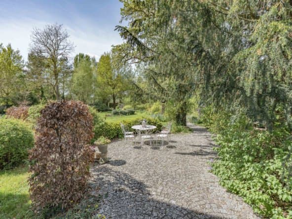 Stunning 15th Century Manor With Panoramic Views And Smart Home Features 5
