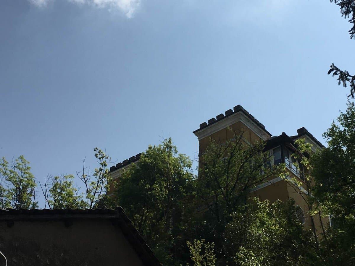 Historic Castle in Stabio with Renovation Potential 5