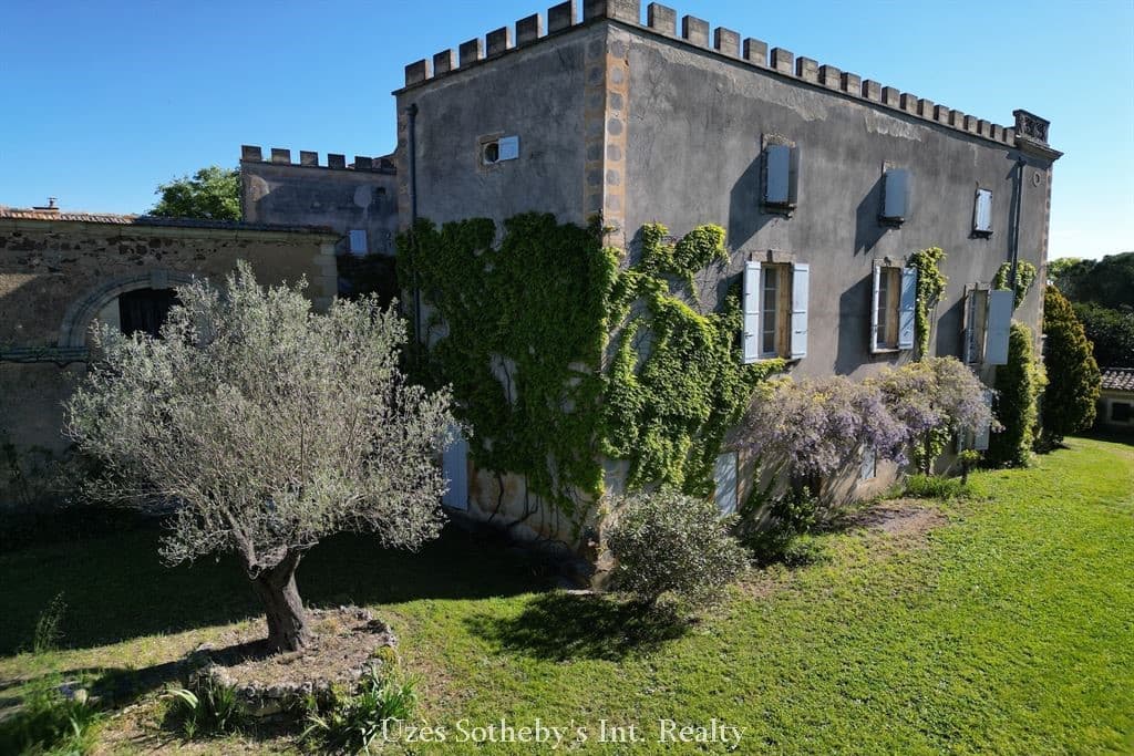 Elegant Castle with Park and Swimming Pool Near Uzès 3