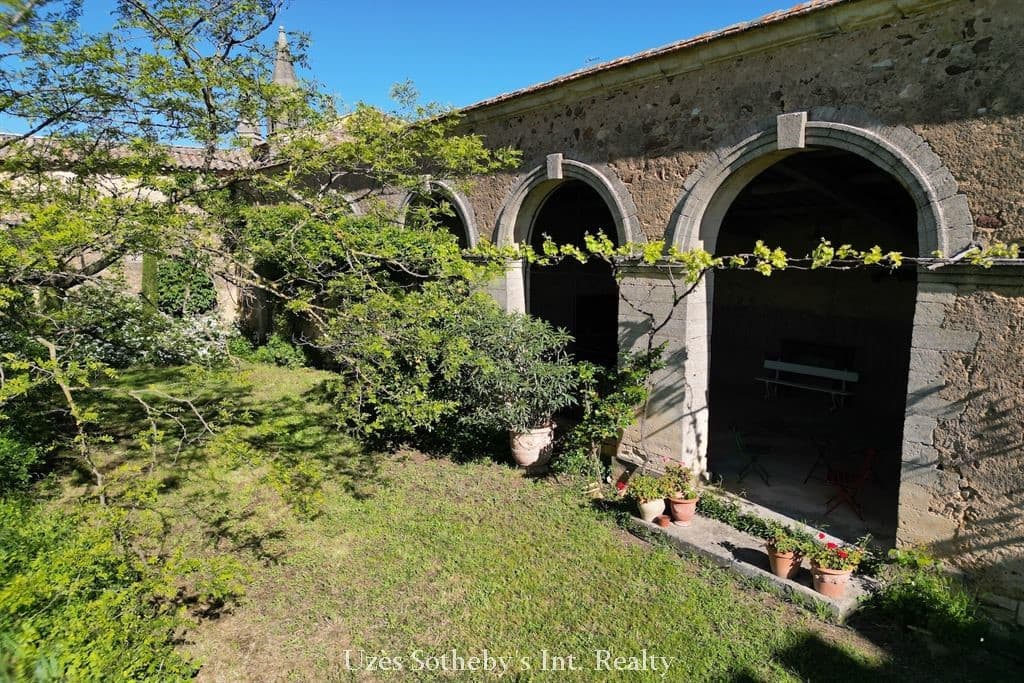 Elegant Castle with Park and Swimming Pool Near Uzès 4