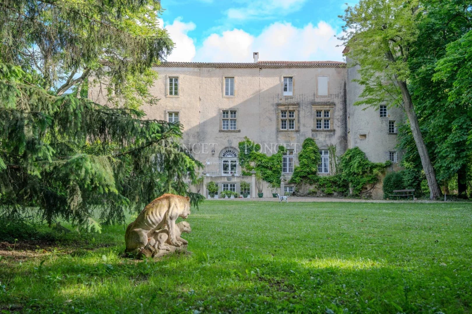 Beautifully Restored 13th Century Château With 16 Bedrooms 2