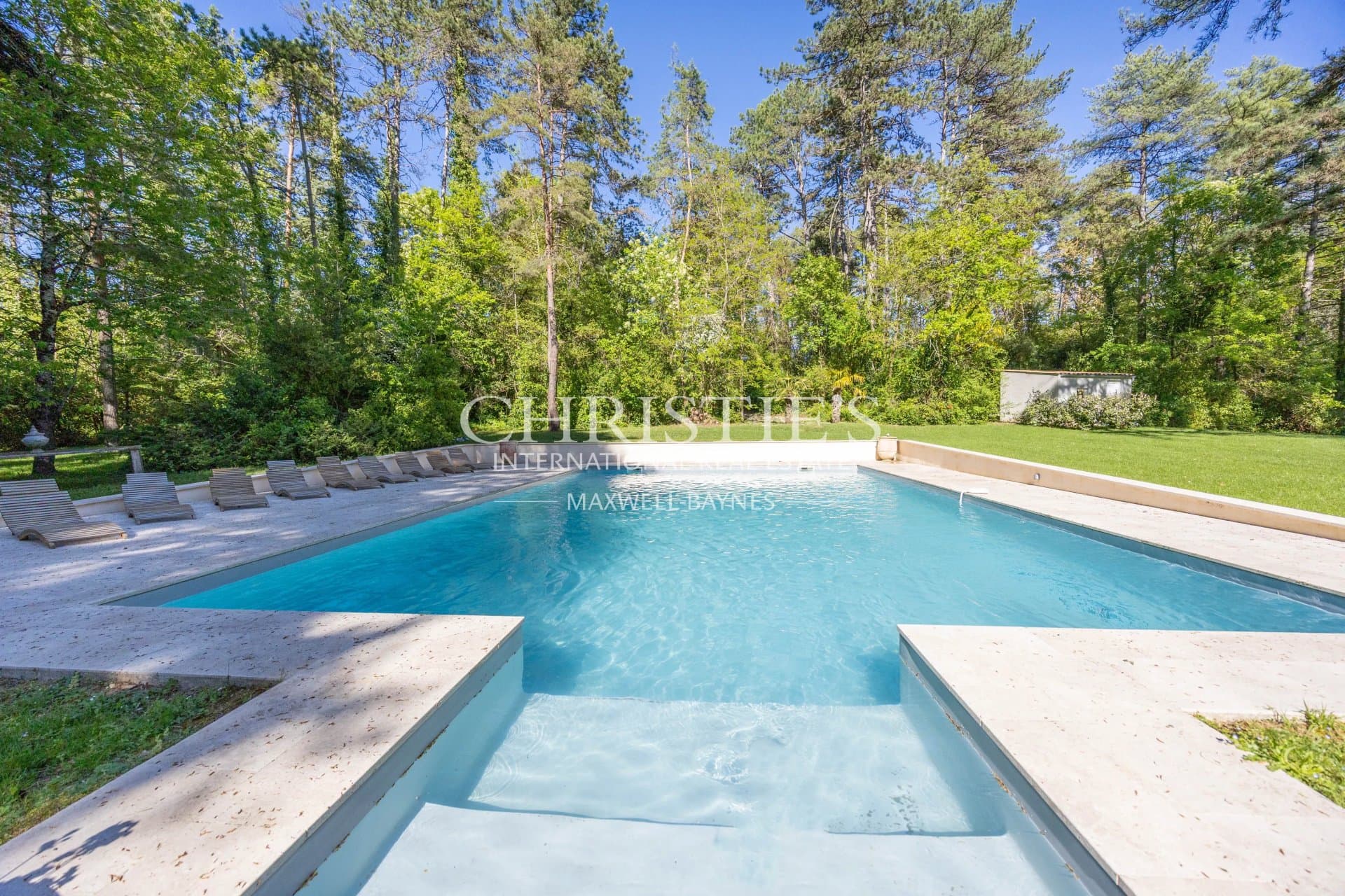 Exquisite 1865 Château With Equestrian Facilities And Scenic Views 4