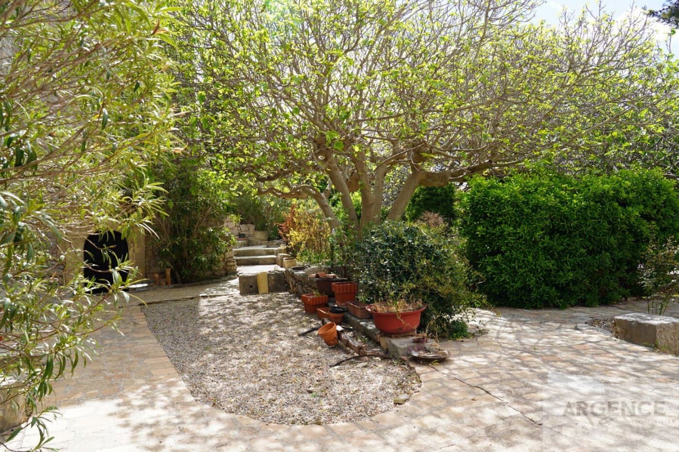 Historic 12th Century Château With Pool And Independent Apartment 3