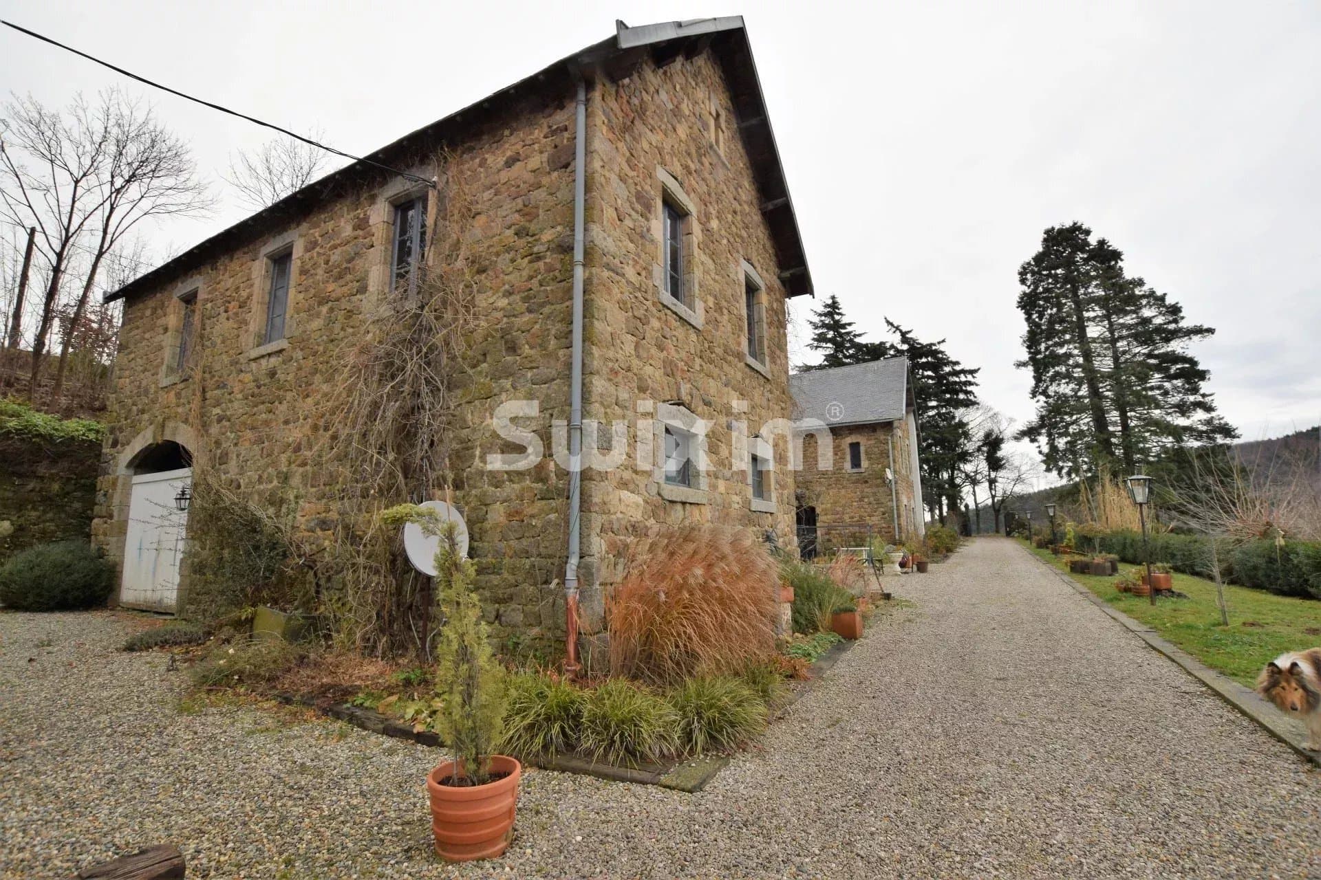 18th Century Castle With Pool And Multi-Family Living Potential 5