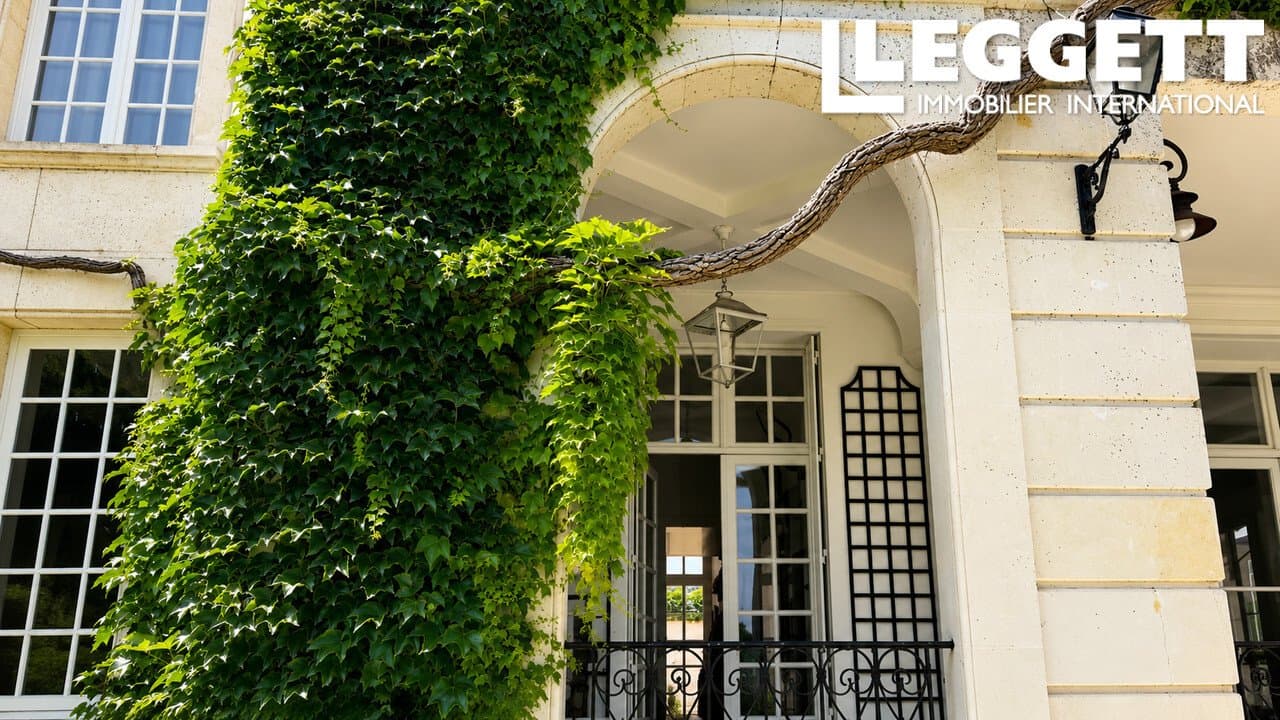 Exceptional 18th Century Château With Pool And Beautiful Parkland 5