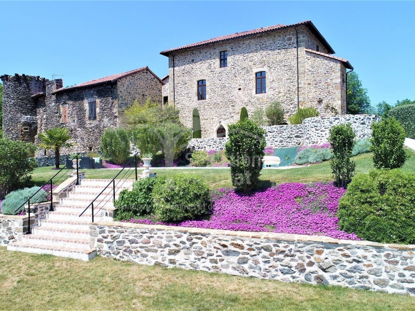 Restored 14th Century Château With Pool Overlooking The Aveyron Basin 4