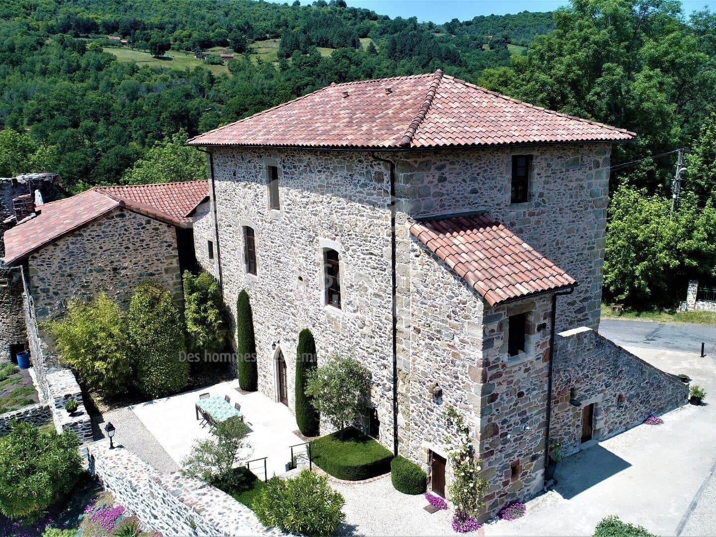 Restored 14th Century Château With Pool Overlooking The Aveyron Basin 2
