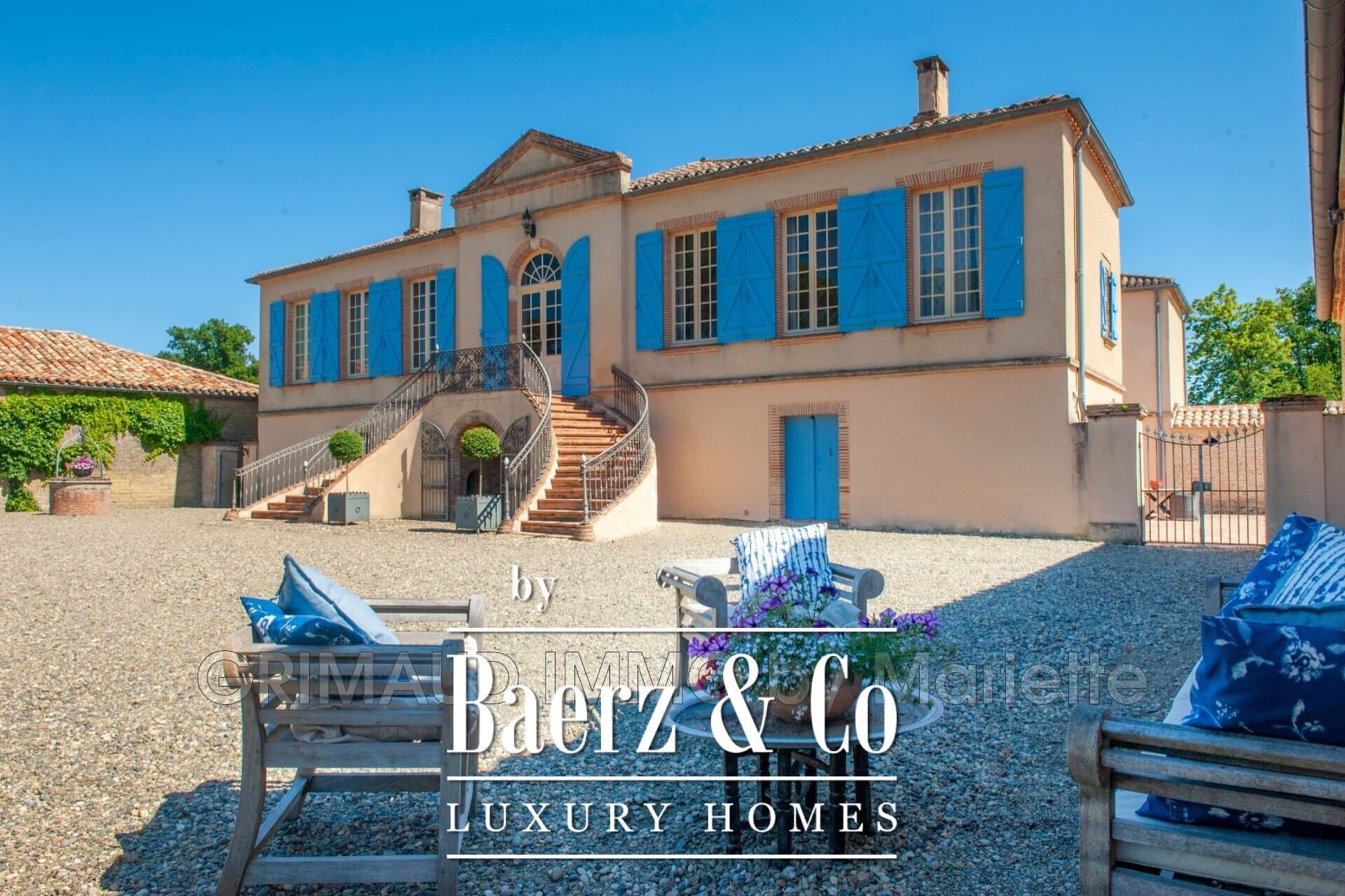Château Vigueron 740.0 Sqm 10 Bedrooms 4