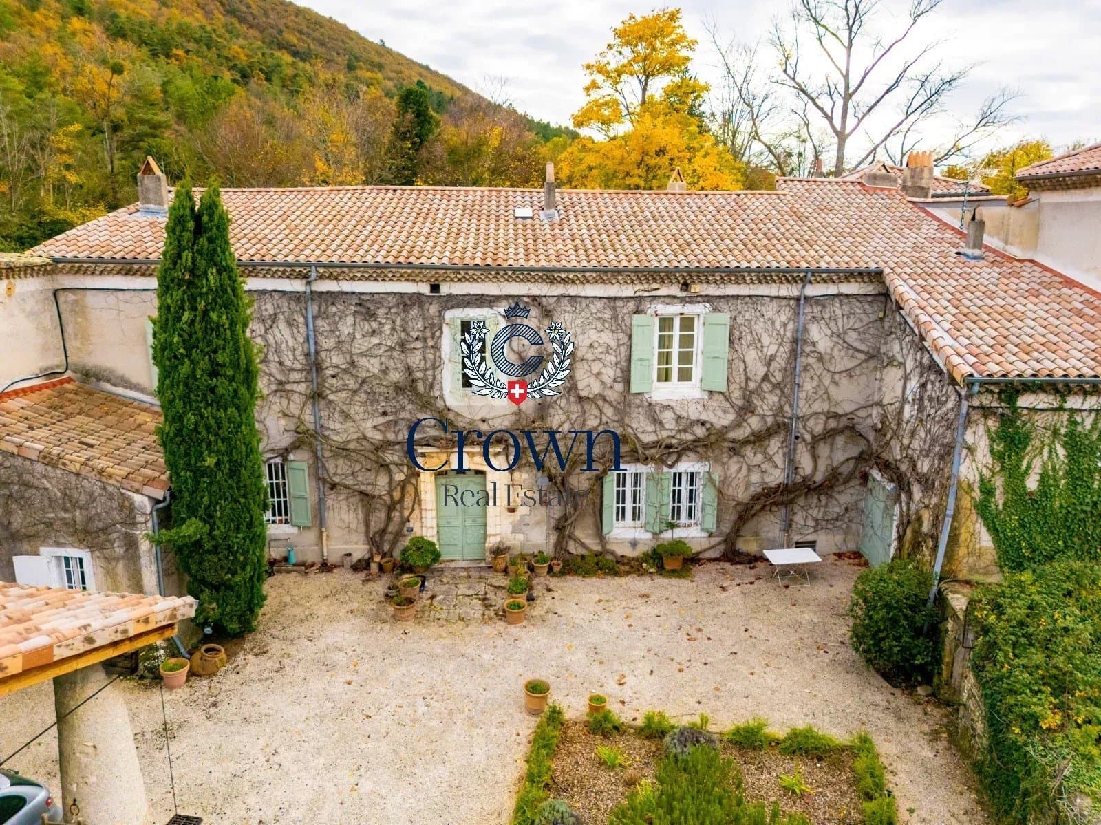 Authentic 16th Century Castle in Southern Ardèche 5