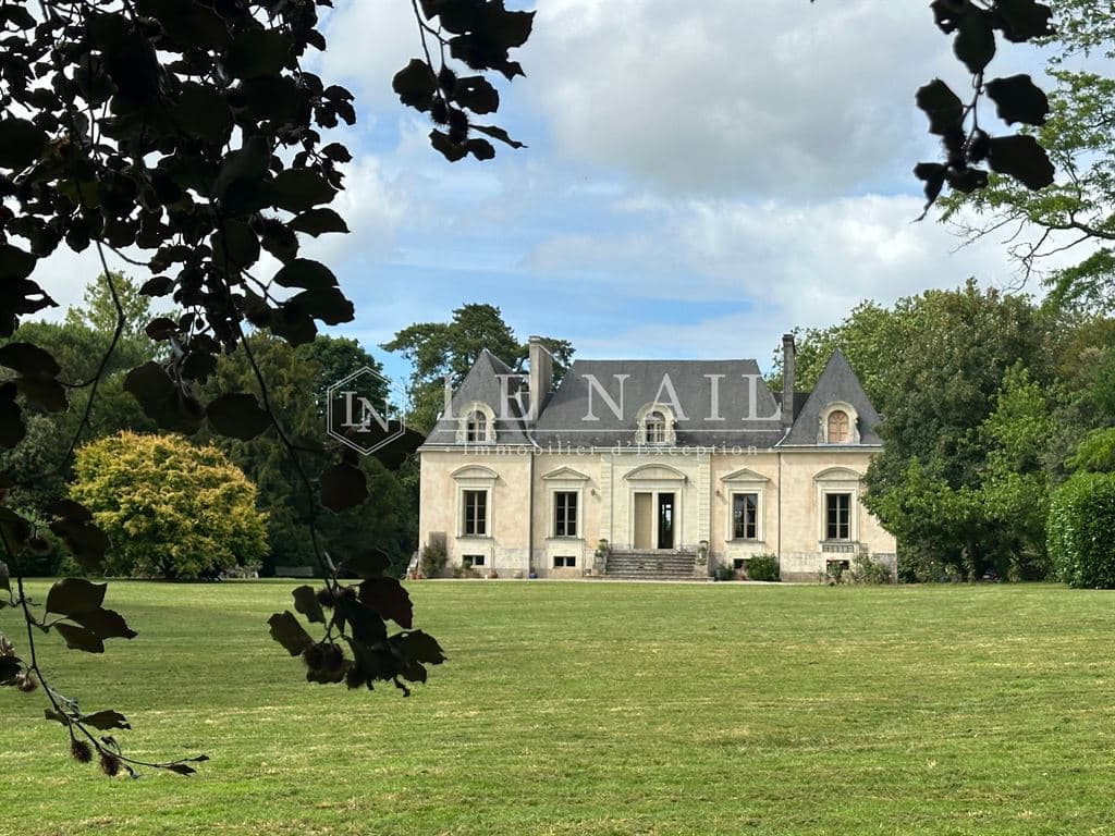 Château with 8 Bedrooms and 3.7 Hectares of Grounds 2