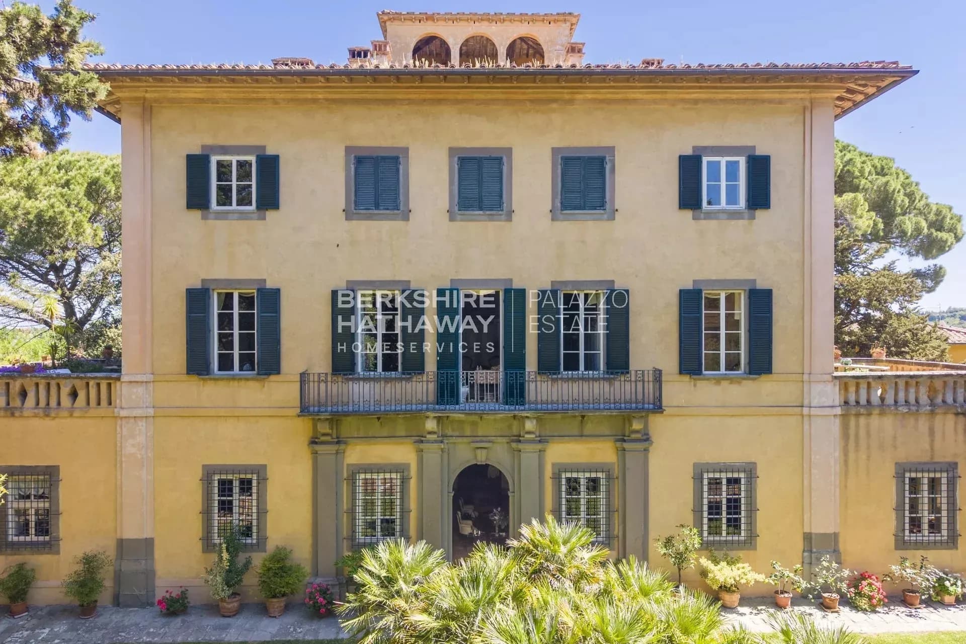 Prestigious 18th Century Villa With Private Park And Panoramic Views