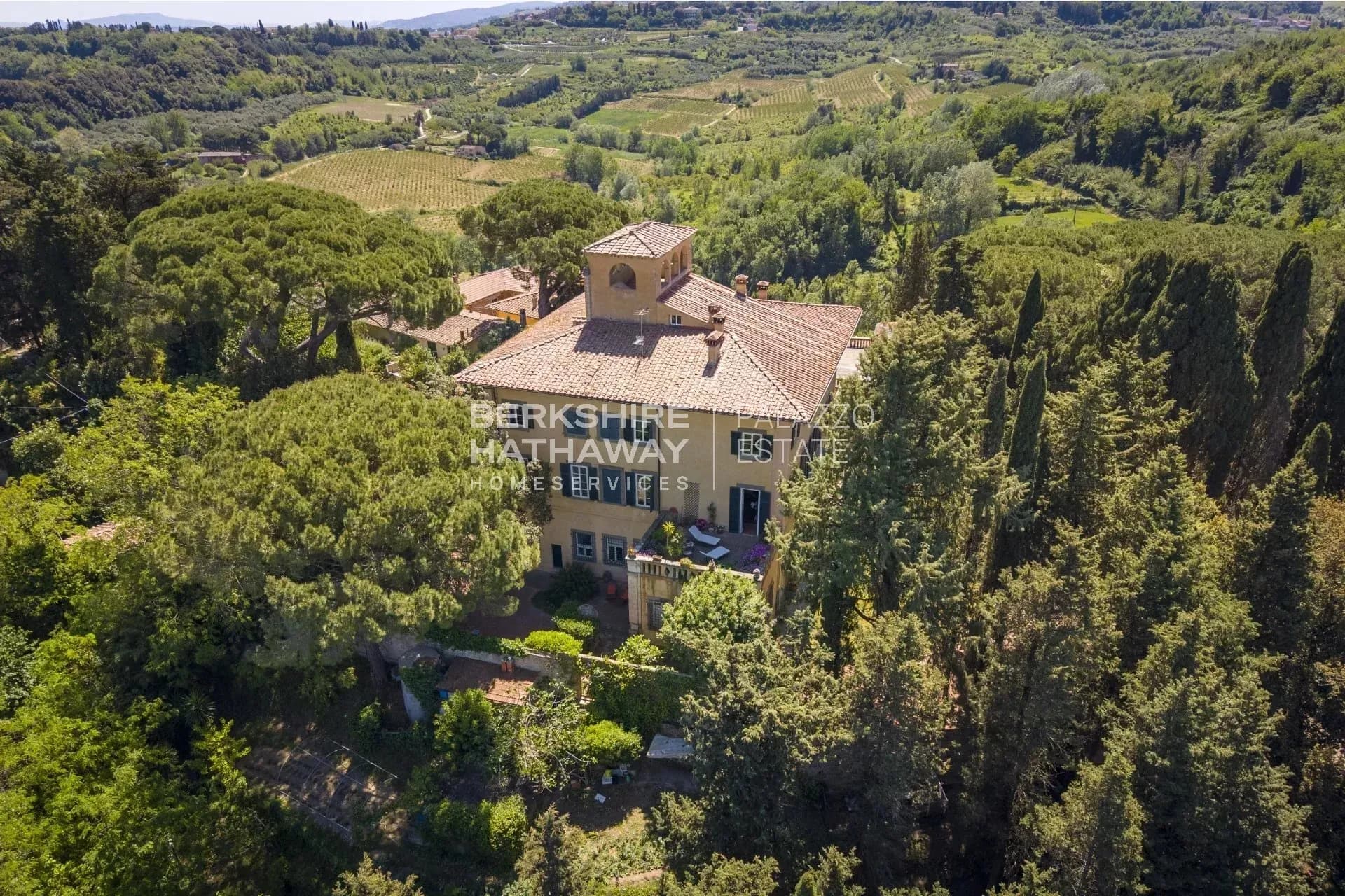 Prestigious 18th Century Villa With Private Park And Panoramic Views 5