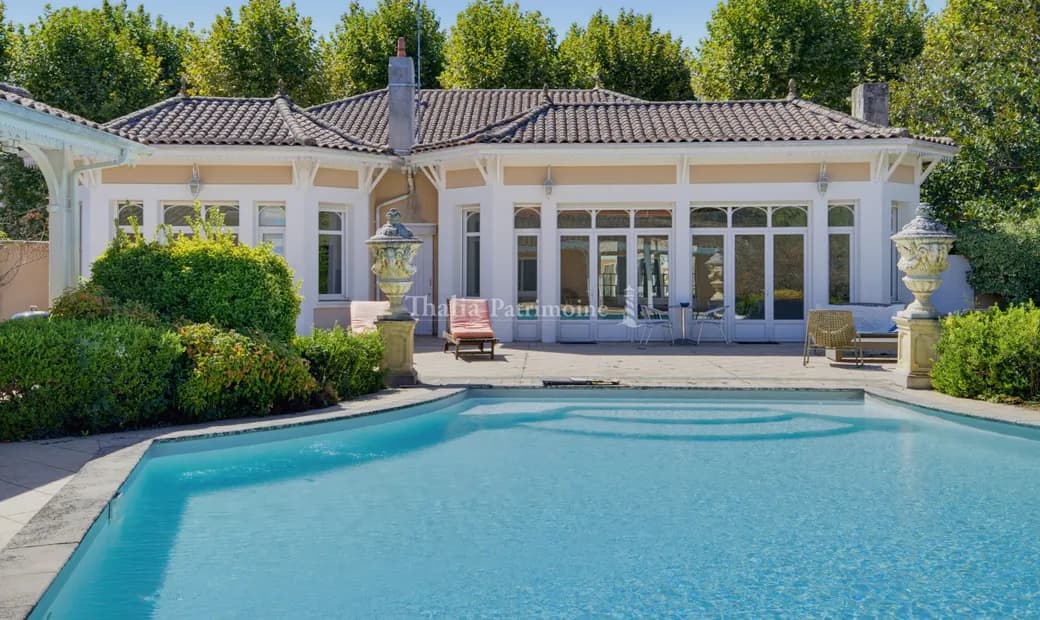 Unique Property with Pool and Rental Potential in the Heart of the City